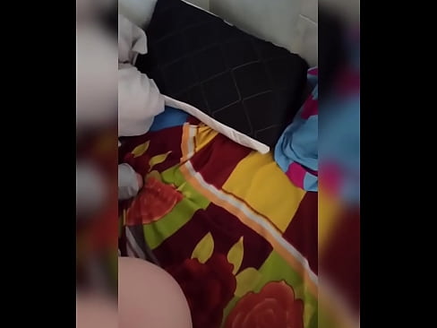 ❤️ منهنجي روم ميٽ گهر ۾ اڪيلي رهي ٿي ڇاڪاڻ ته هن جو مڙس موڪلن تي وڃي ٿو ۽ مان موقعو وٺان ٿو ته هن کي چوسان ۽ هن جي گدا کي کير سان ڀريان. ❤ سپر جنسي تي sd.purchasexz.top